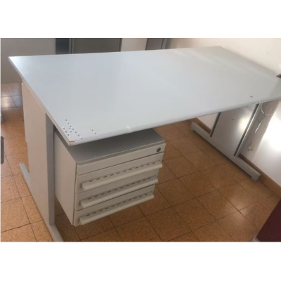 scrivania_olivetti_synthesis